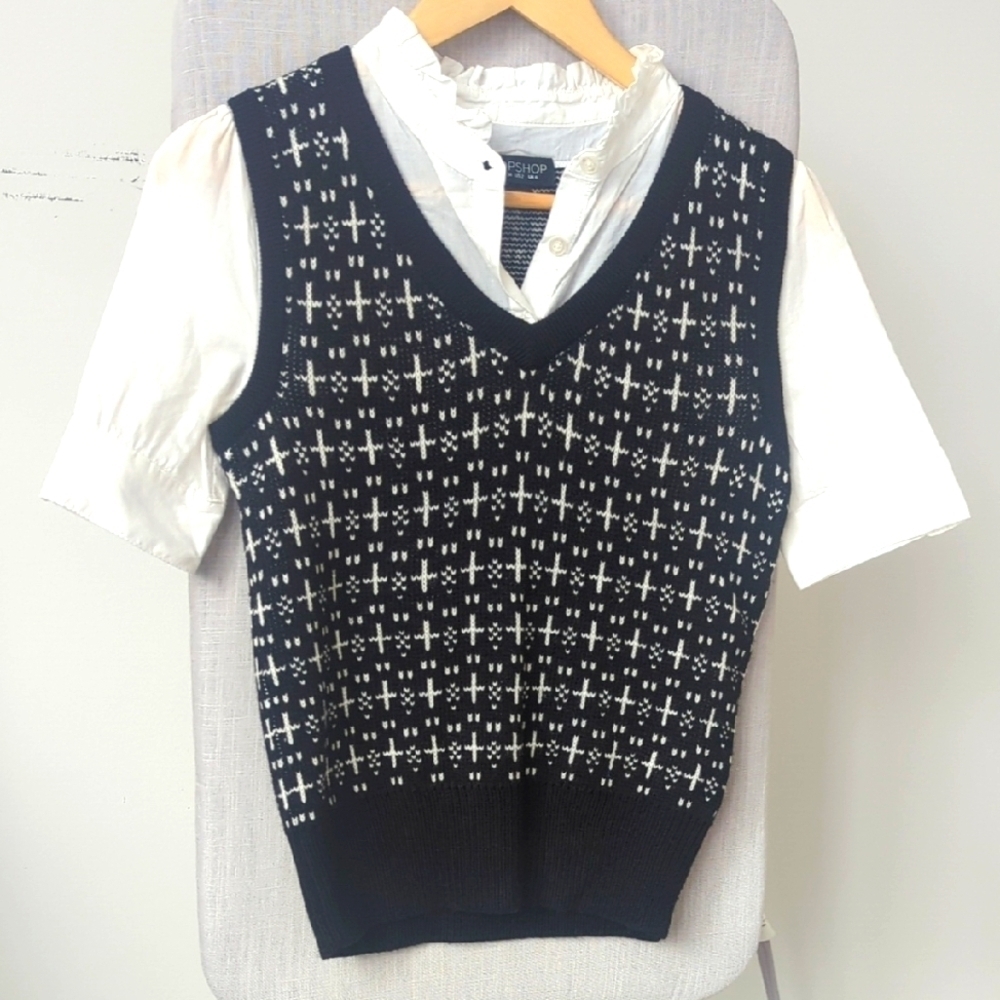 Women's Topshop Monochrome Knit Vest + H&M Blouse(New) - Size 2